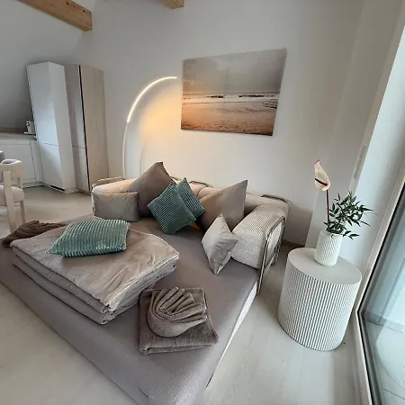 Donau Living New Near And Highway アパート リンツ